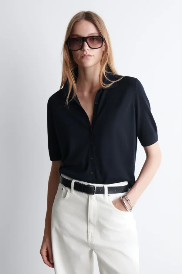 S01f21aa76c444993b80b450fed060313t.webp Ethereal costume 2026 YAZHIMEI summer new style of Ladies' casual fashion slim-fitting Navy blue short-sleeved POLO cardigan