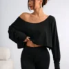 S6be7437874c64f3bb4d5274fc536ff51Z.webp Women'S Black Long Sleeve Blouse T-shirt Casual Asymmetrical Neck Strapless Top for Sporty